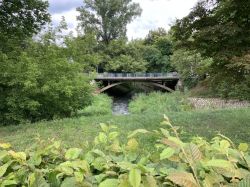 Bild: Fußgängerbrücke zur Theaterinsel