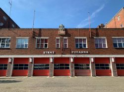 Feuerwache - Modernistisches Feuerwehrhaus