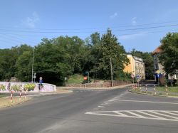 Kreuz zum Gedenken an evangelische Kirche aus dem 17. Jahrhundert